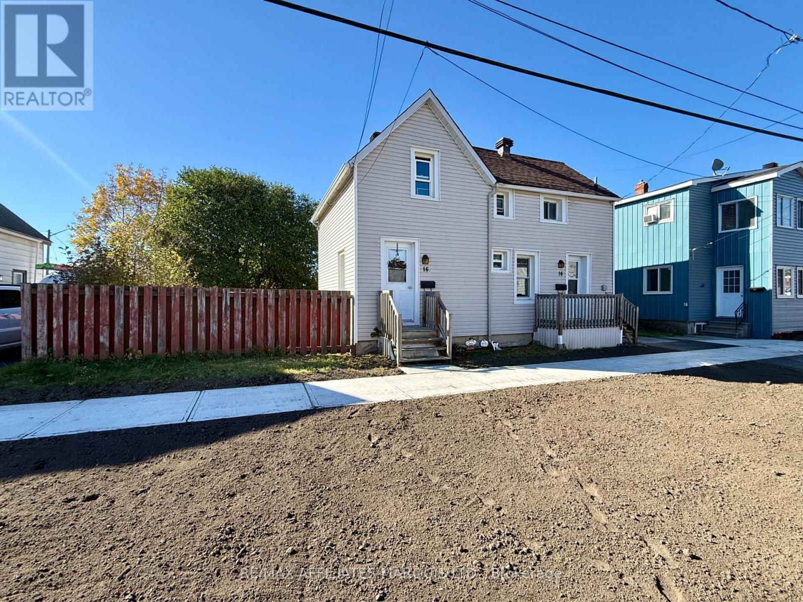 16 Seymour Avenue, Cornwall, Ontario