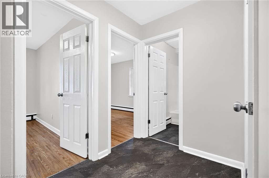 3 Applewood Avenue Unit# 3, Stoney Creek, Ontario  L8G 3S4 - Photo 13 - 40874189
