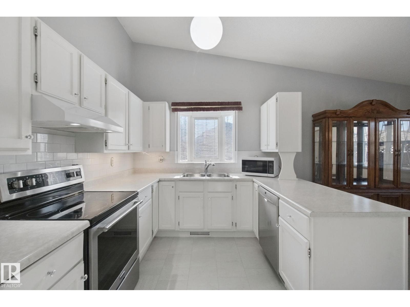 3355 145 Av NW, Edmonton, Alberta  T5Y 2E9 - Photo 13 - E4514348