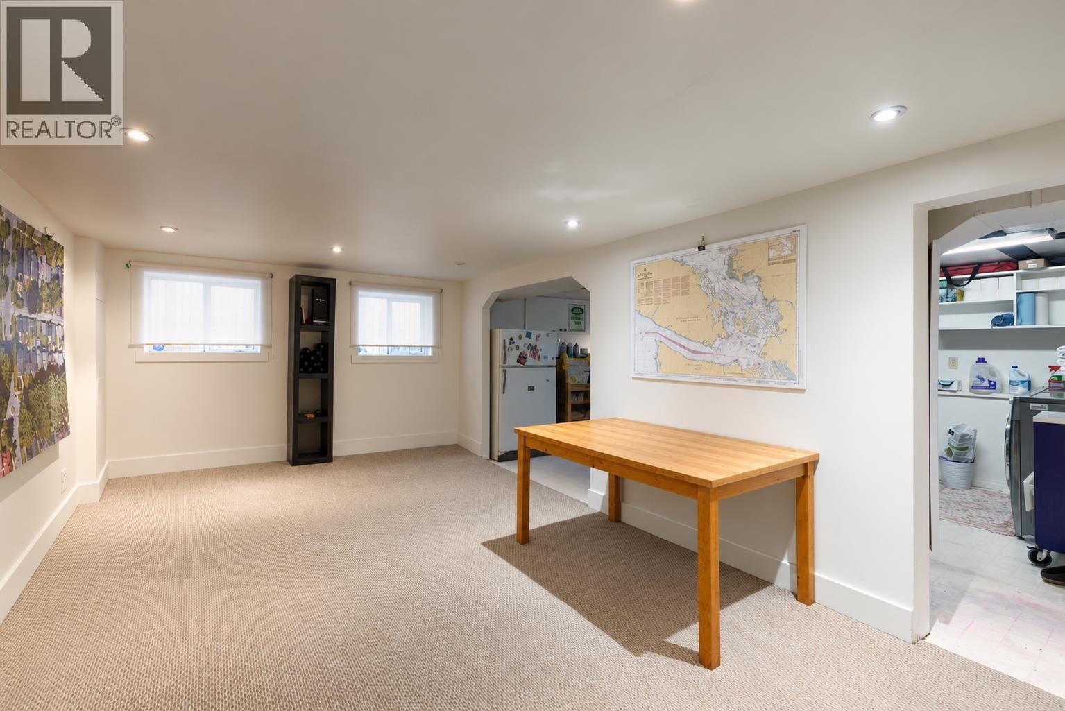 455 W 22ND AVENUE
