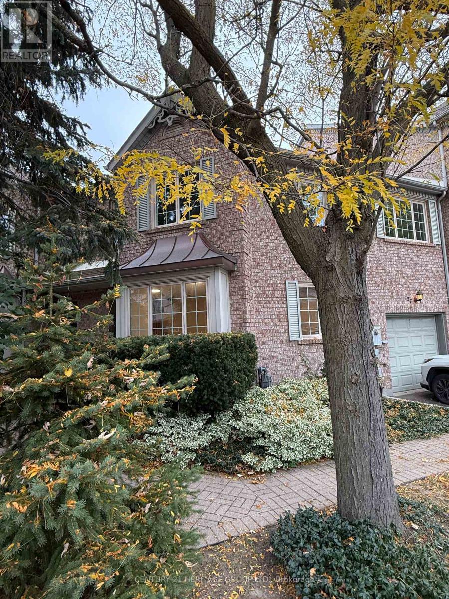 5 - 137 Hall Street, Richmond Hill, Ontario  L4C 4N9 - Photo 5 - N14116086