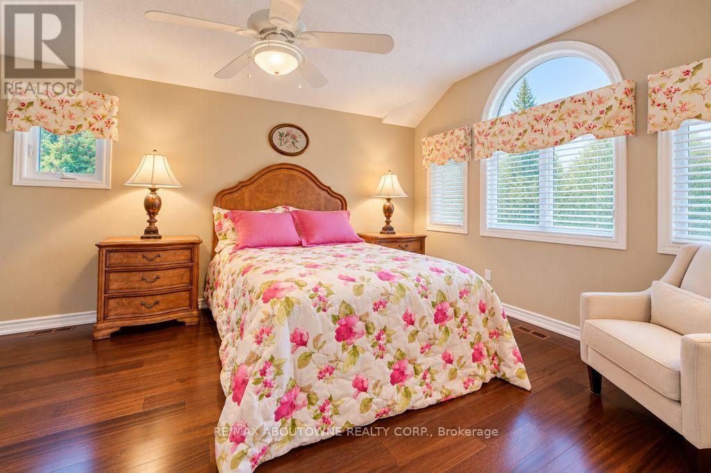 2220 Dunvegan Avenue, Oakville, Ontario  L6J 6P7 - Photo 25 - W14118320