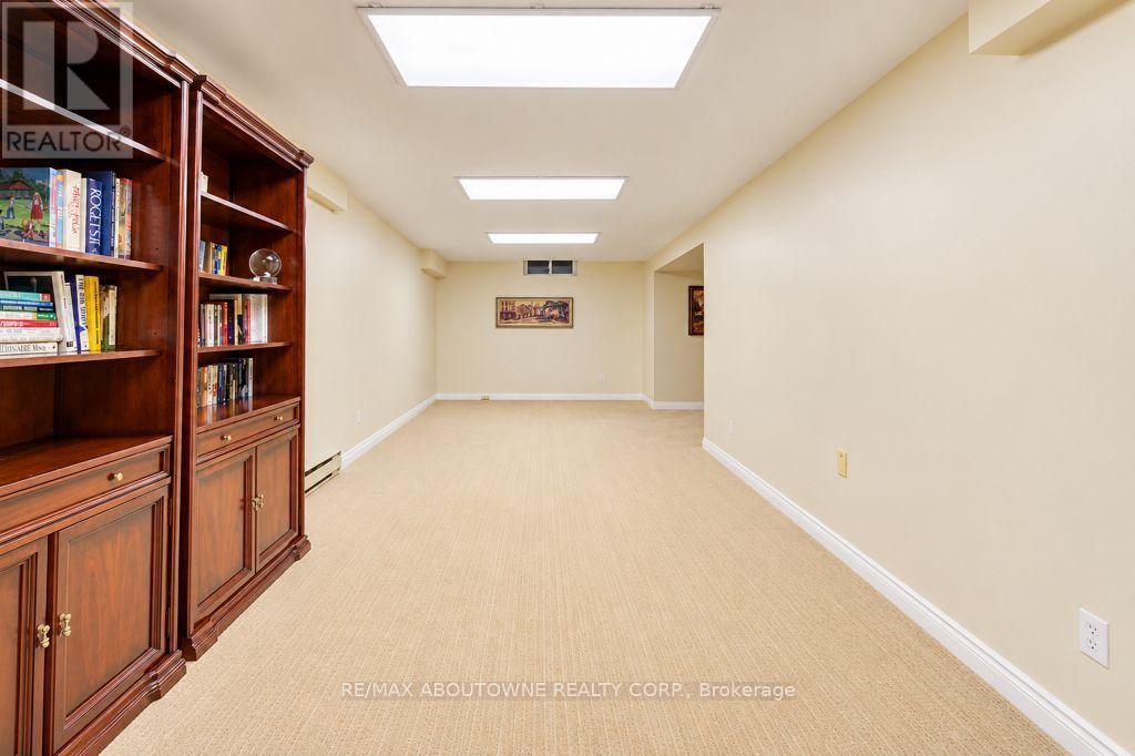 2220 Dunvegan Avenue, Oakville, Ontario  L6J 6P7 - Photo 40 - W14118320