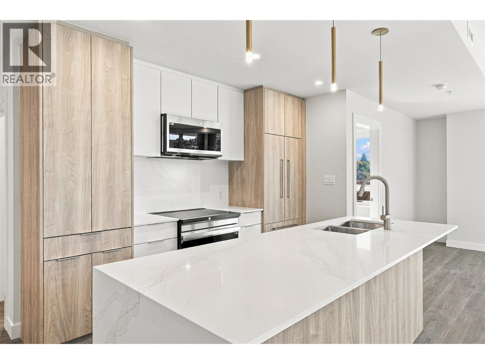 460 Nicola Street Unit# 902, Kamloops, British Columbia