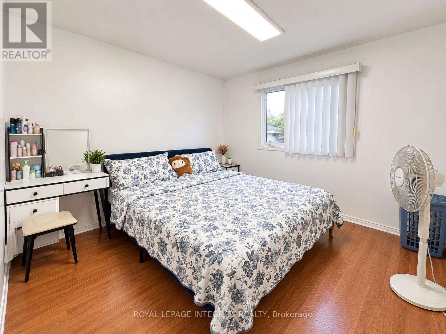 Upper Unit - 58 Binscarth Crescent, Ottawa, Ontario  K2L 1S1 - Photo 8 - X14118854
