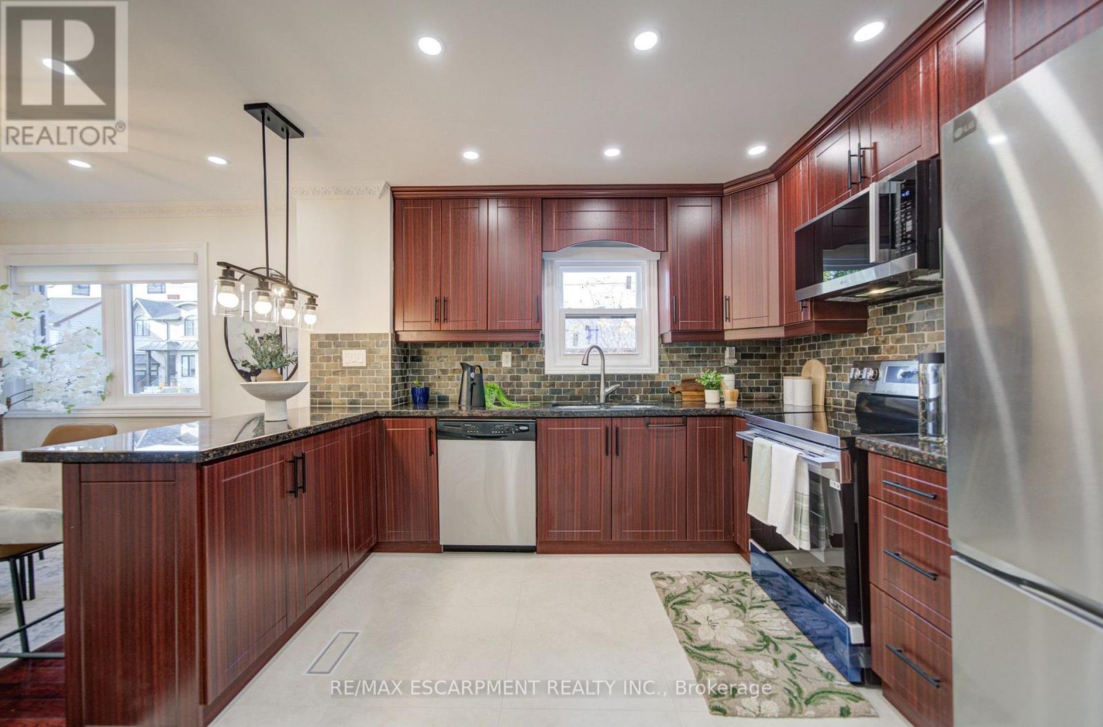 329 Monarch Park Avenue, Toronto (Danforth Village-East York), Ontario  M4J 4T2 - Photo 19 - E14118846
