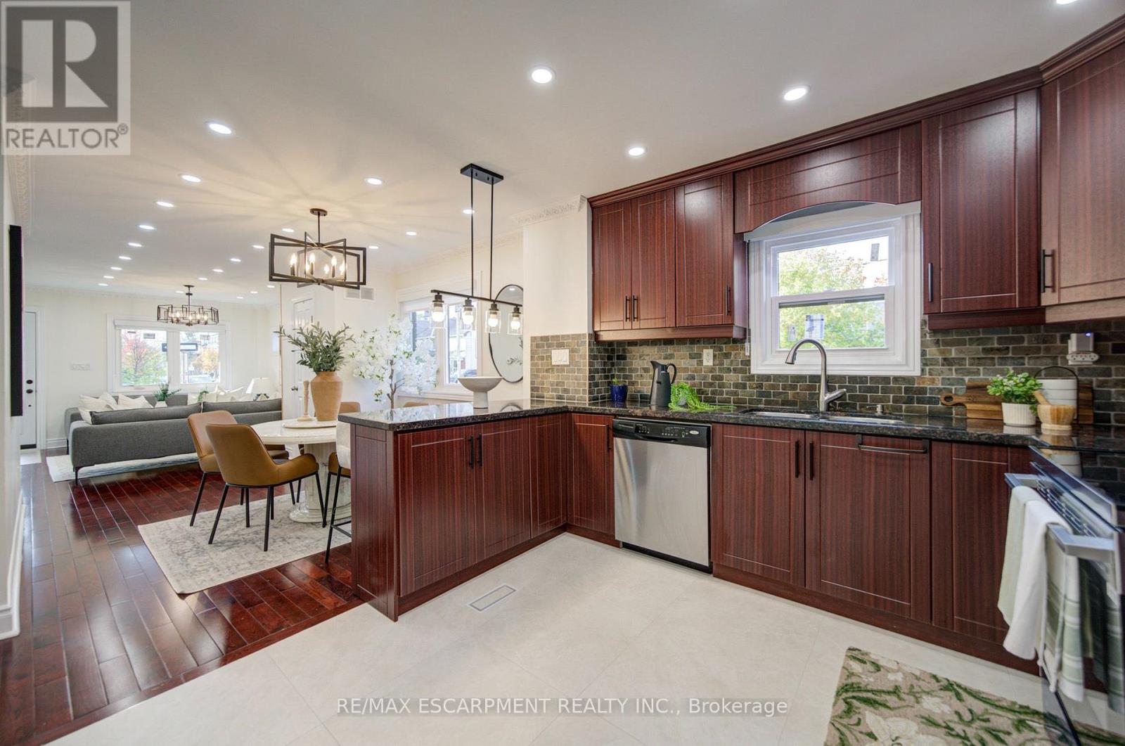 329 Monarch Park Avenue, Toronto (Danforth Village-East York), Ontario  M4J 4T2 - Photo 20 - E14118846