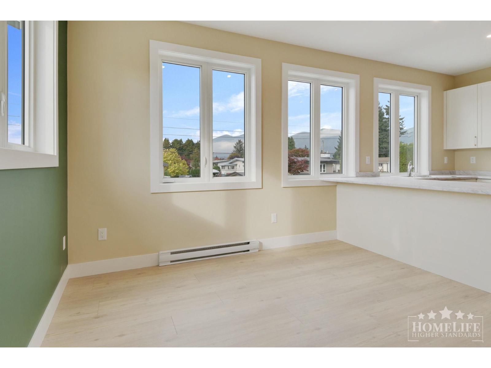 Upper House 10340 BEVERLEY DRIVE|Fairfield Island