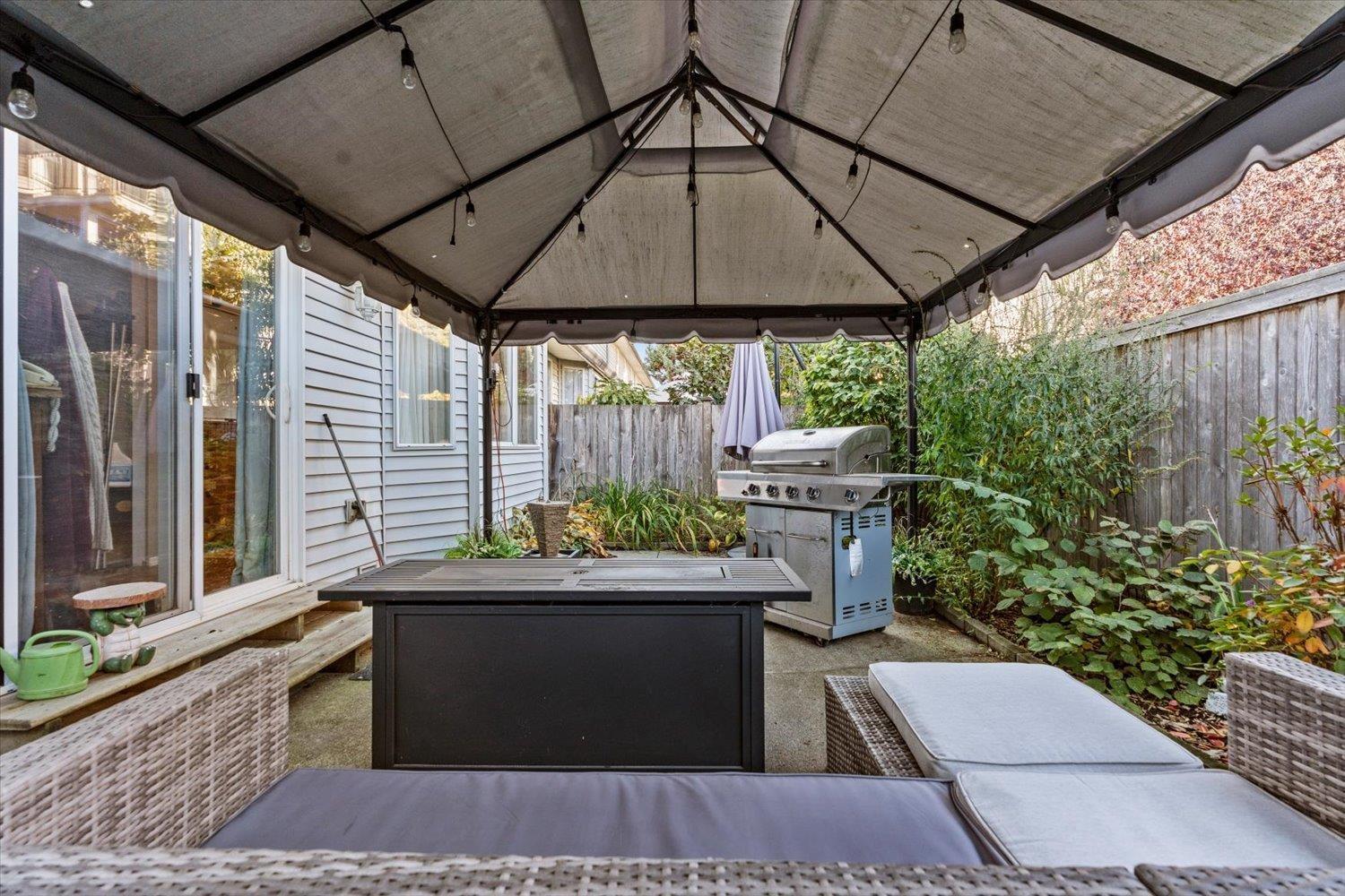 2 9457 BROADWAY ROAD|Chilliwack Proper East