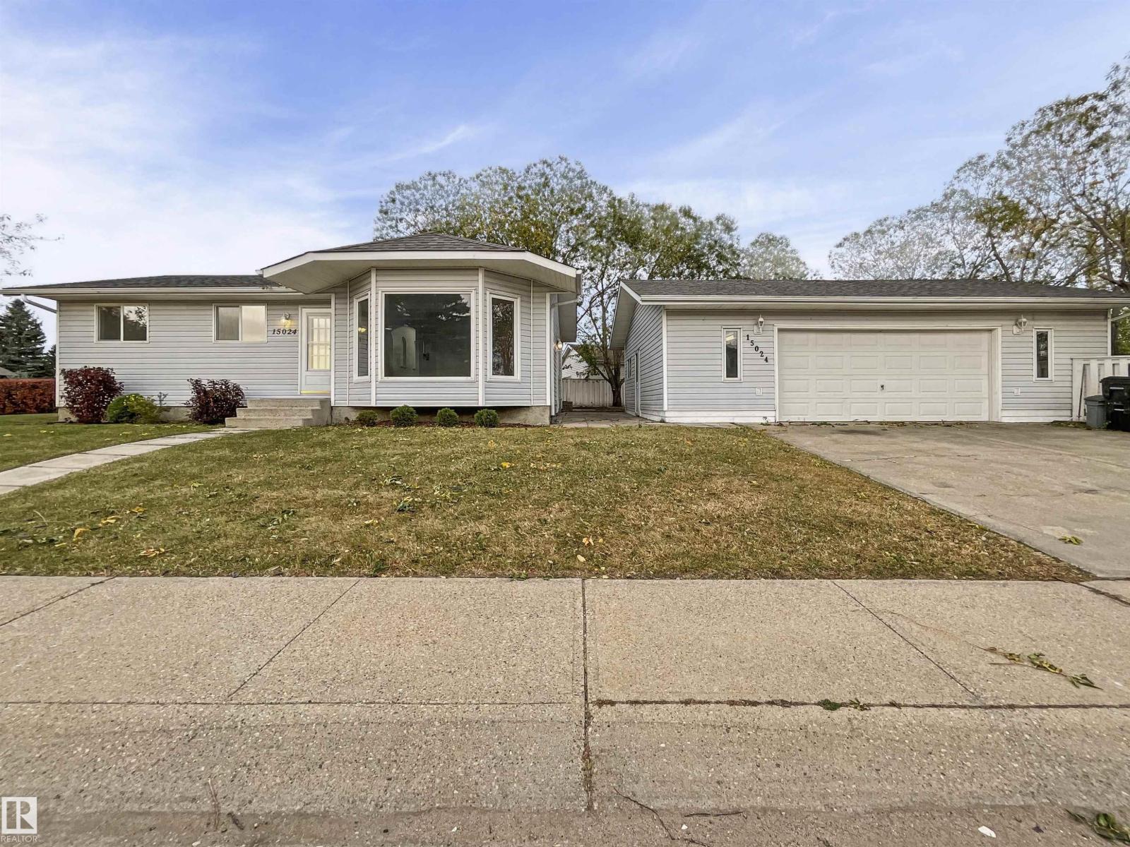 15024 22 St NW, Edmonton, Alberta  T5Y 2A1 - Photo 2 - E4514353