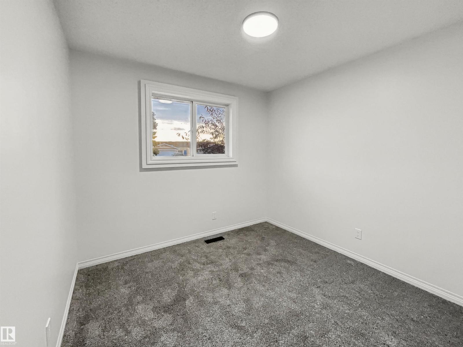 15024 22 St NW, Edmonton, Alberta  T5Y 2A1 - Photo 21 - E4514353