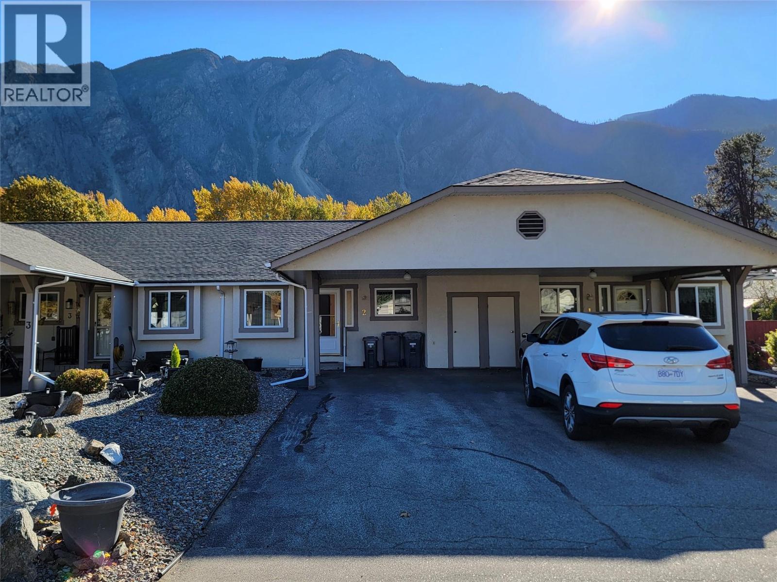 815 11th Avenue Unit# 2, Keremeos, British Columbia