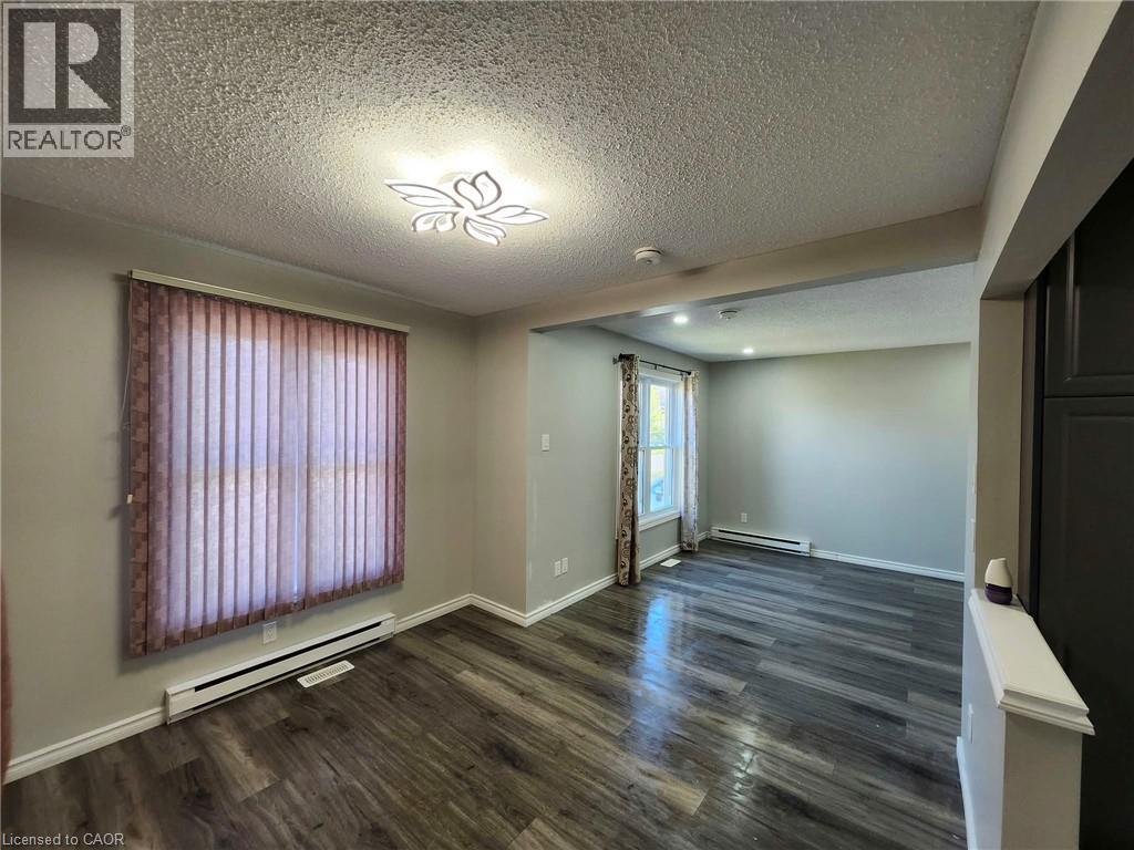 31 Old Carriage Drive, Kitchener, Ontario  N2P 1H5 - Photo 4 - 40874212