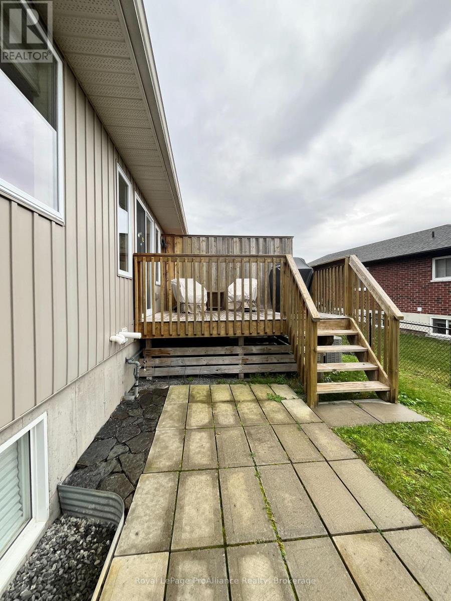 31 Chinook Street, Belleville (Belleville Ward), Ontario  K8P 0C6 - Photo 23 - X14118874
