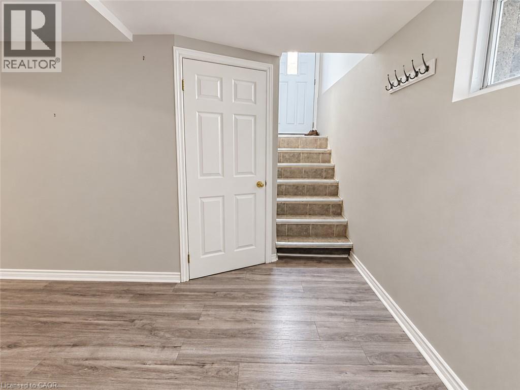 272 Upper Paradise Road, Hamilton, Ontario  L9C 5C2 - Photo 17 - 40871682