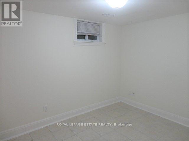 Bsmt - 190 Wineva Avenue, Toronto, Ontario  M4E 2T4 - Photo 10 - E14118884