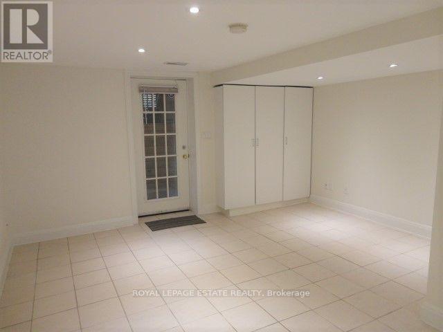 Bsmt - 190 Wineva Avenue, Toronto, Ontario  M4E 2T4 - Photo 3 - E14118884