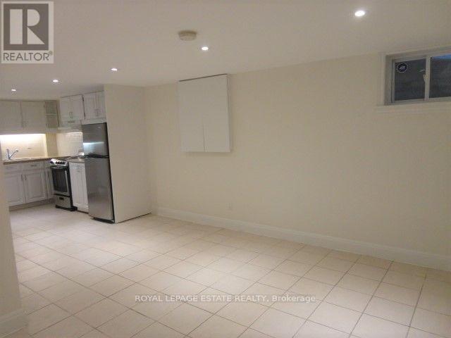 Bsmt - 190 Wineva Avenue, Toronto, Ontario  M4E 2T4 - Photo 6 - E14118884