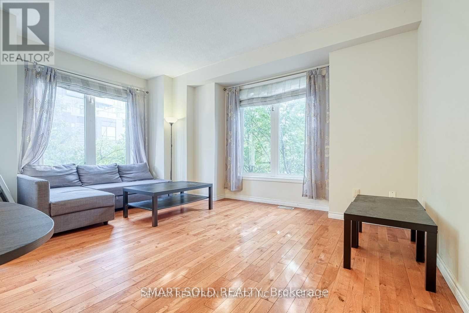 76e Leitchcroft Crescent, Markham, Ontario  L3T 7W1 - Photo 8 - N14118906