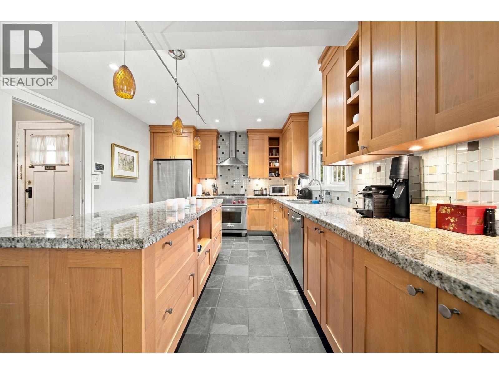 2071 W 44th Avenue, Vancouver, British Columbia  V6M 2G1 - Photo 10 - R3178665