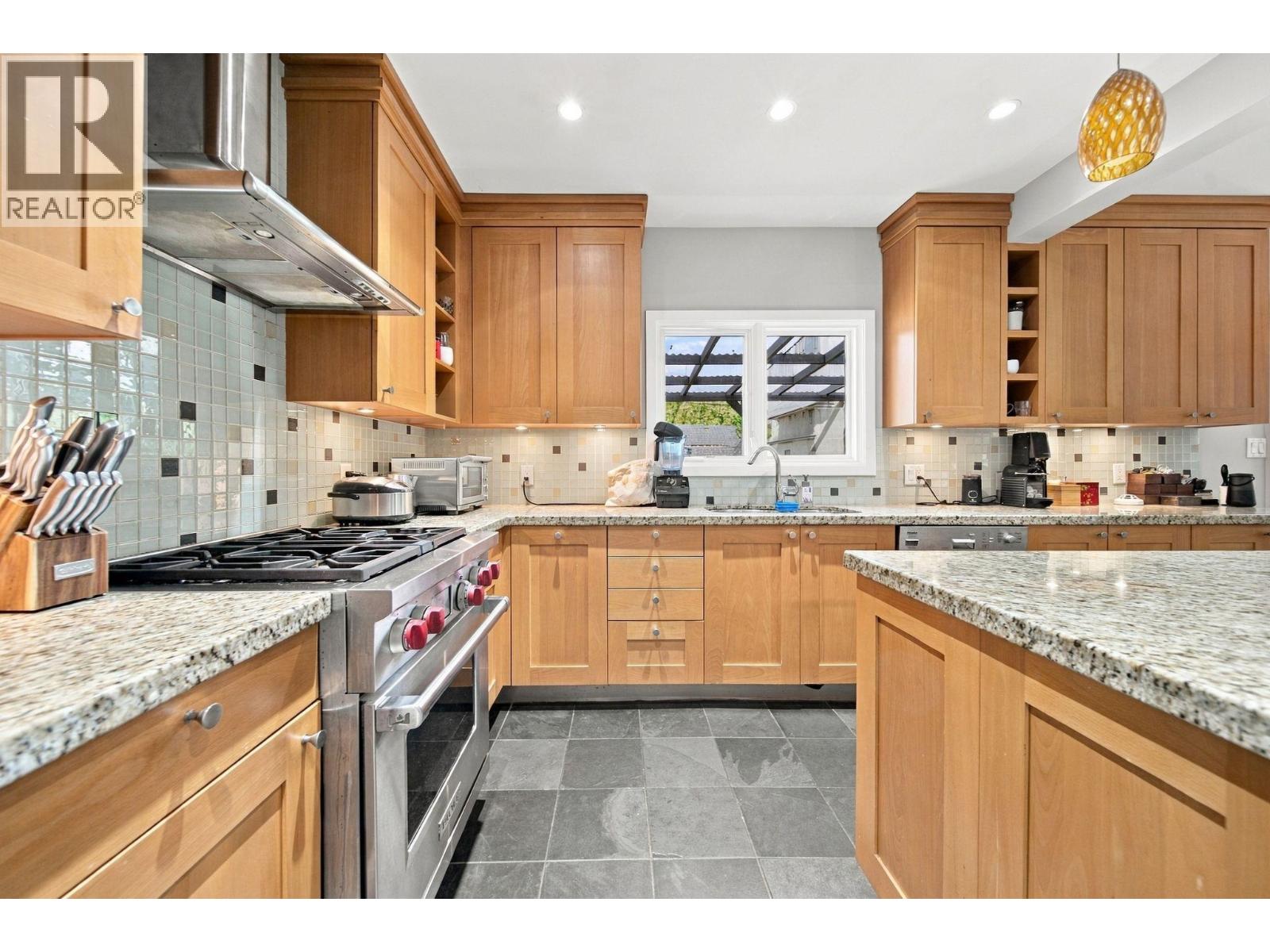 2071 W 44th Avenue, Vancouver, British Columbia  V6M 2G1 - Photo 7 - R3178665