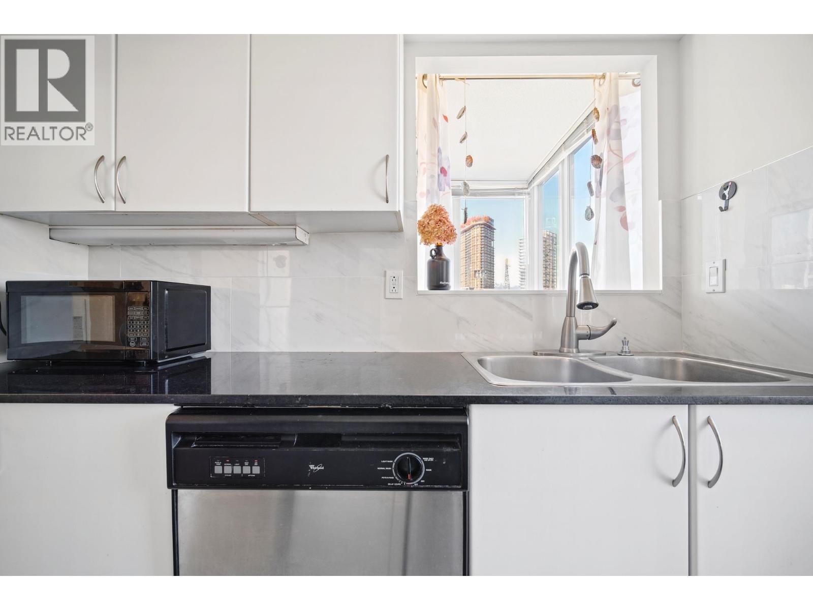 110x 63 Keefer Place, Vancouver, British Columbia  V6B 6N6 - Photo 13 - R3178663