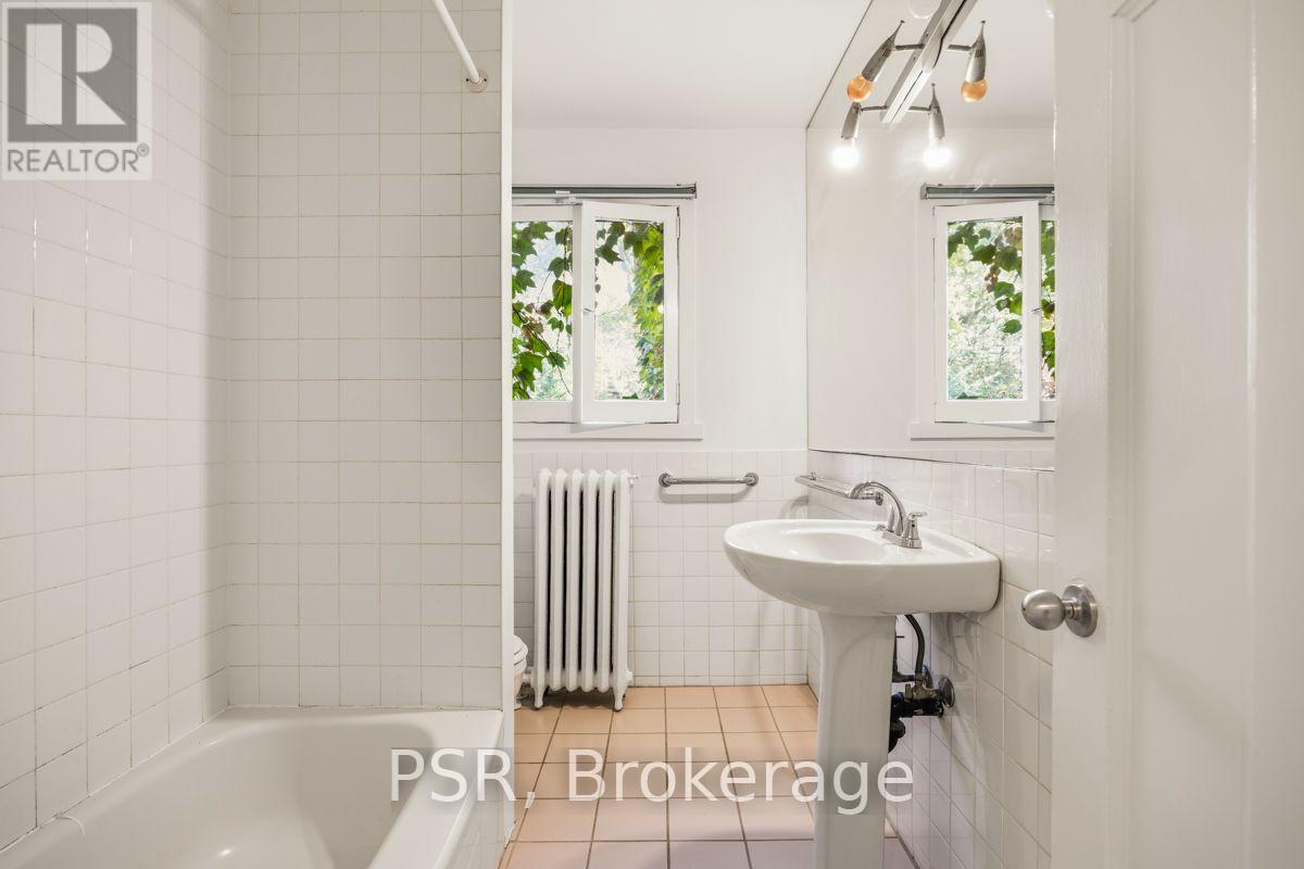 2b - 483 Parkside Drive, Toronto, Ontario  M6R 2Z9 - Photo 18 - W14118894