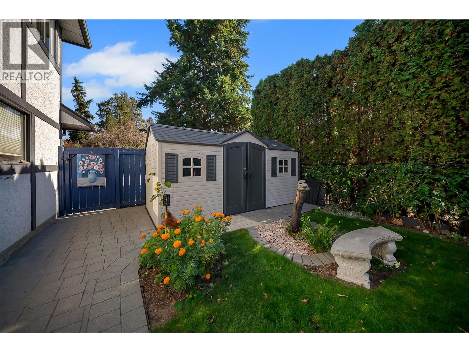 437 Duke Court, Kelowna, British Columbia  V1W 3A2 - Photo 30 - 10404377