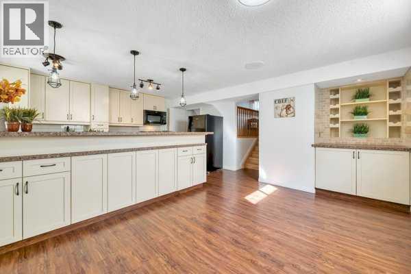 3103a 38 Street Sw, Calgary, Alberta  T3E 3G4 - Photo 10 - A2349374