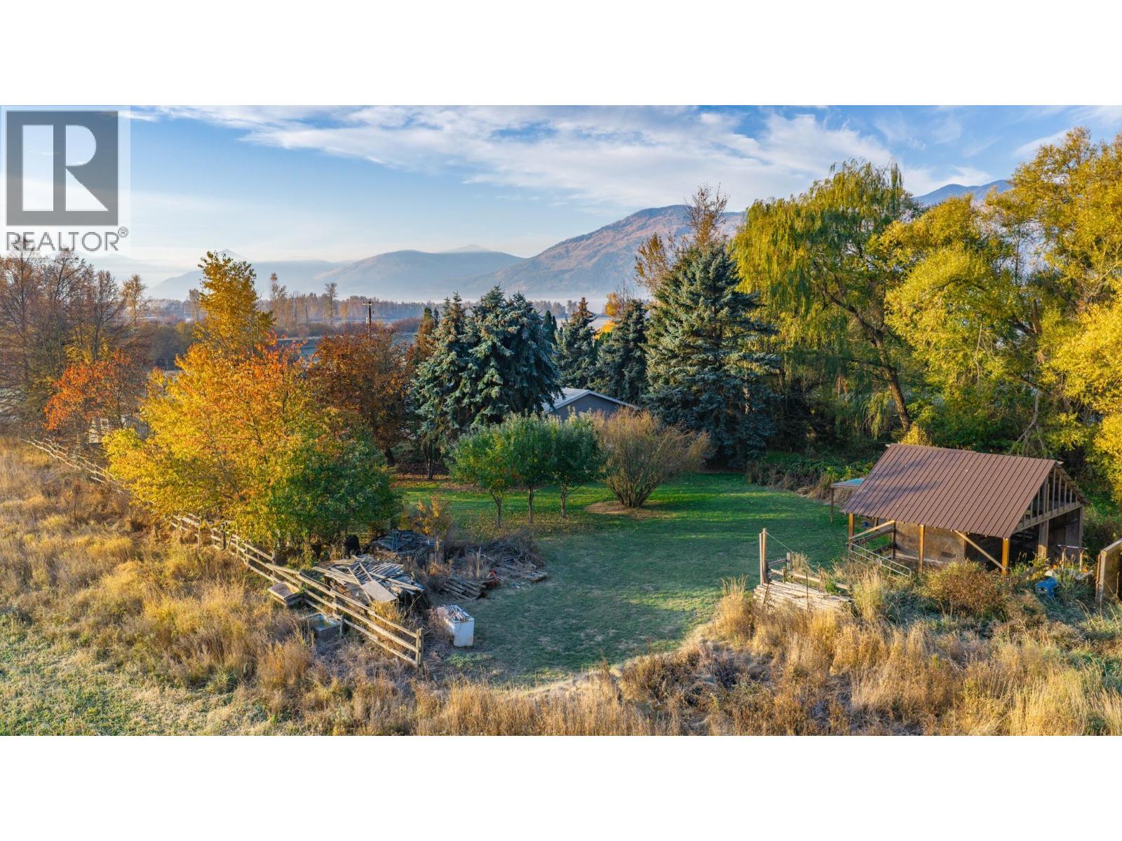 306 Kootenay River Road, Creston, British Columbia  V0B 1C1 - Photo 2 - 10404493