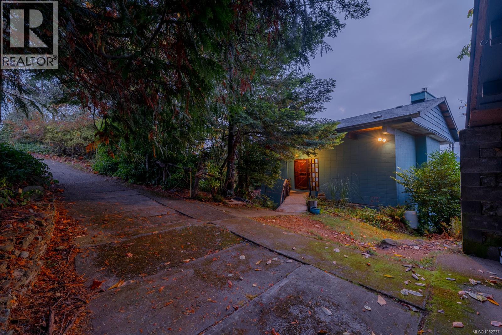 2560 Pylades Dr