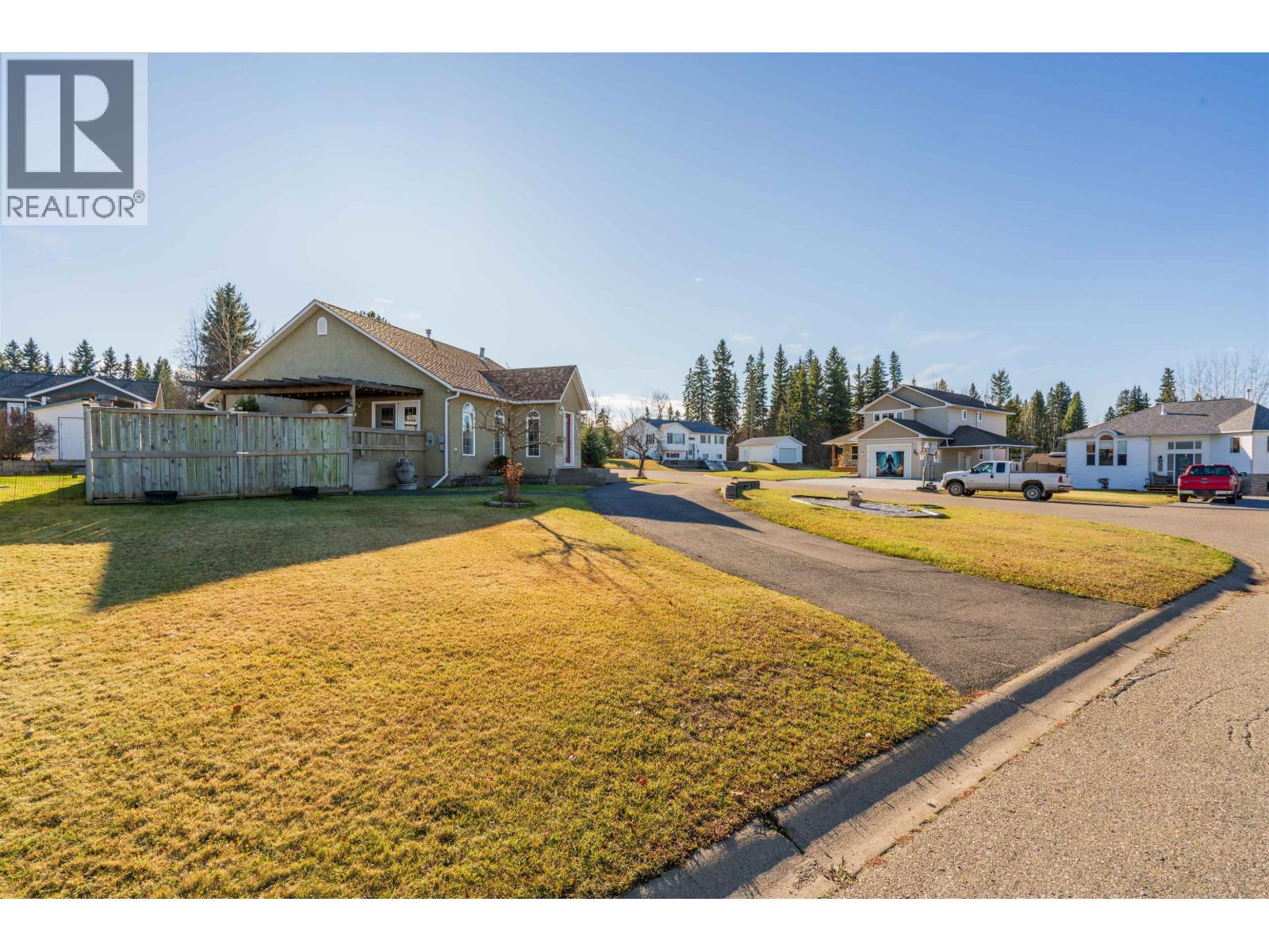 5716 Bearspaw Crescent, Prince George, British Columbia  V2N 6P7 - Photo 2 - R3178480