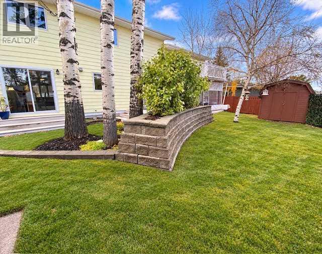 104 Mistaya Road, Hinton, Alberta  T7V 1G3 - Photo 8 - A2354669