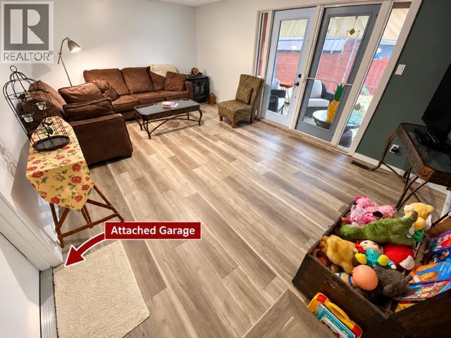 104 Mistaya Road, Hinton, Alberta  T7V 1G3 - Photo 9 - A2354669