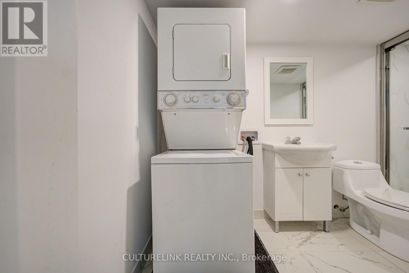 2 Hartwell Place, Markham, Ontario  L6C 2K4 - Photo 39 - N14118924