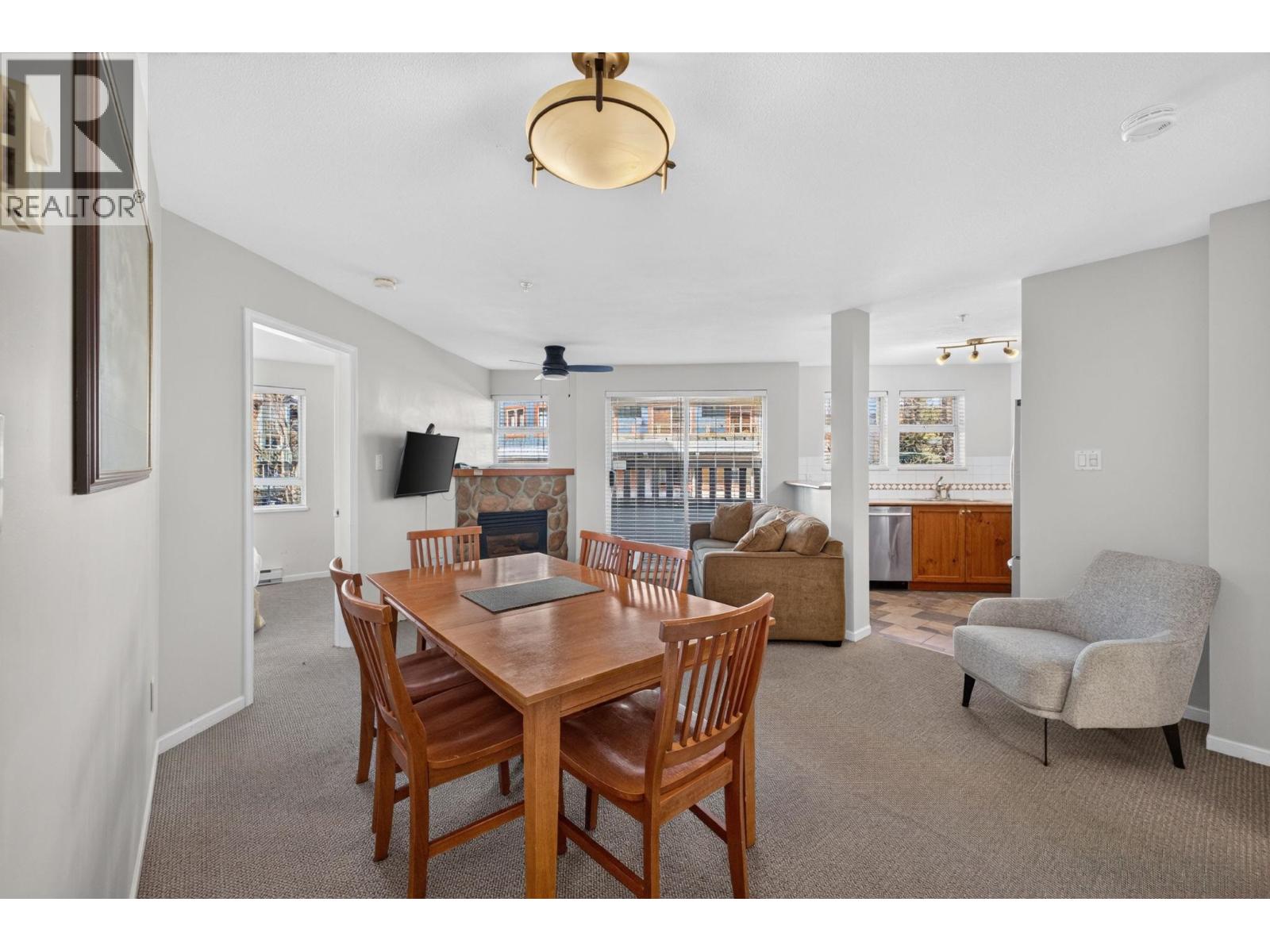 205 4314 MAIN STREET