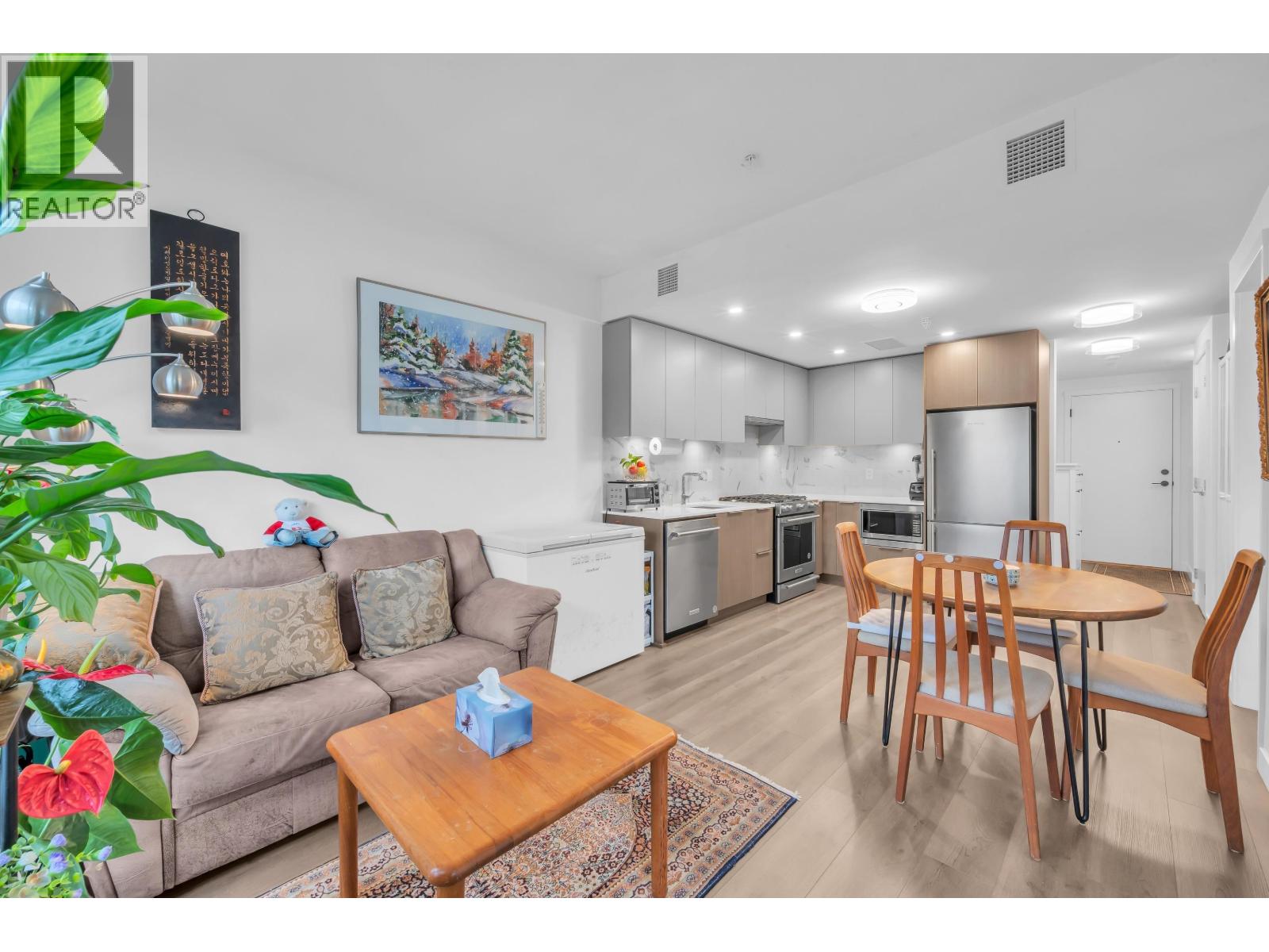 210 648 Lea Avenue, Coquitlam, British Columbia  V3J 0P1 - Photo 1 - R3178685
