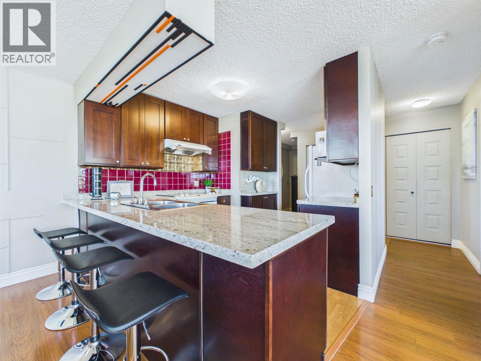 2007 3980 Carrigan Court, Burnaby, British Columbia  V3N 4S6 - Photo 11 - R3177319