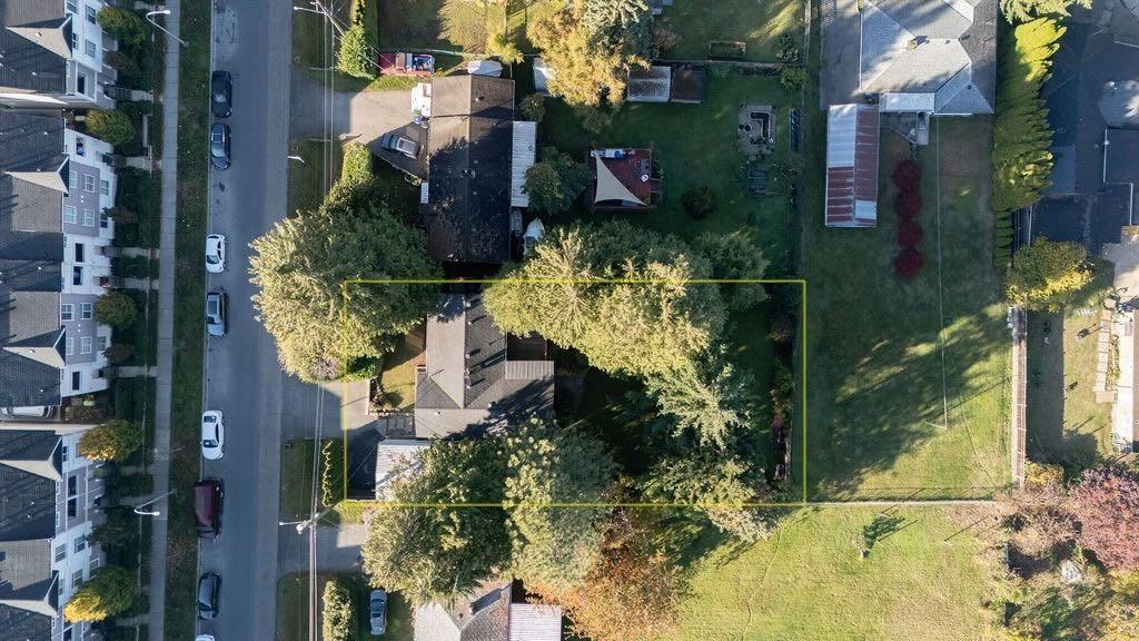 13231 112b Avenue, Surrey, British Columbia  V3R 2H4 - Photo 2 - R3178697