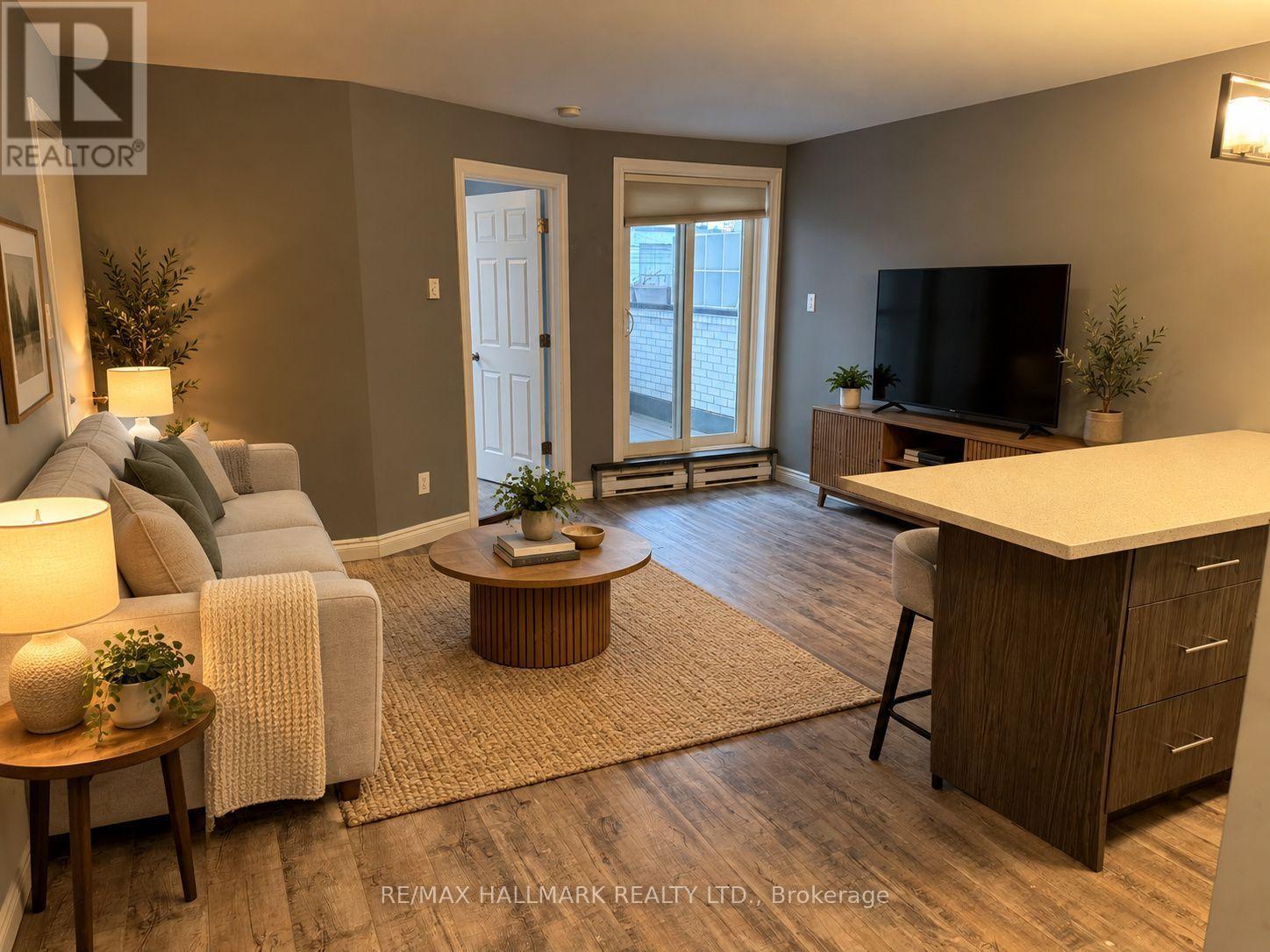 1 - 1610 Queen Street E, Toronto, Ontario  M4L 1G2 - Photo 3 - E13688238