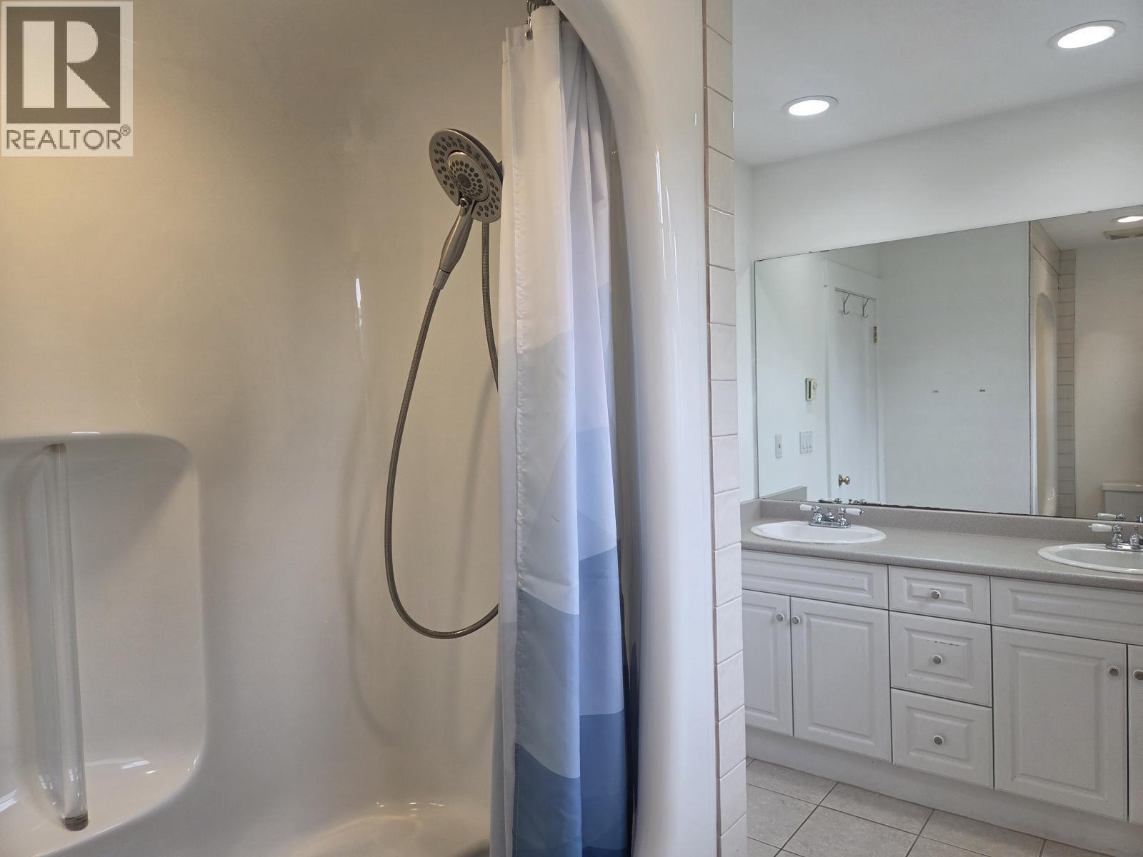 5594 Mackenzie Street, Vancouver, British Columbia  V6N 1H2 - Photo 20 - R3176361