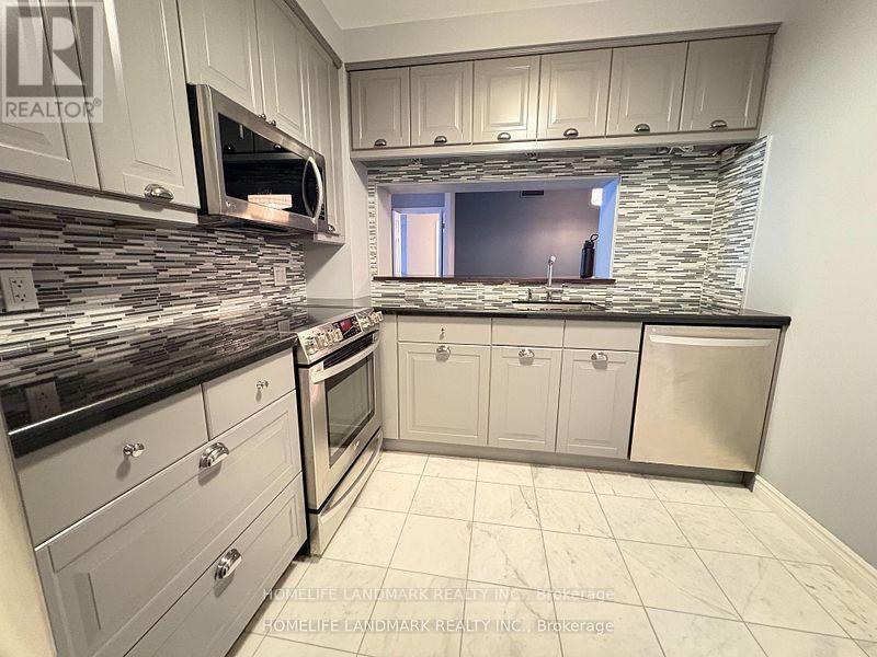 1002 - 71 Simcoe Street, Toronto (University), Ontario  M5J 2S9 - Photo 17 - C14118988