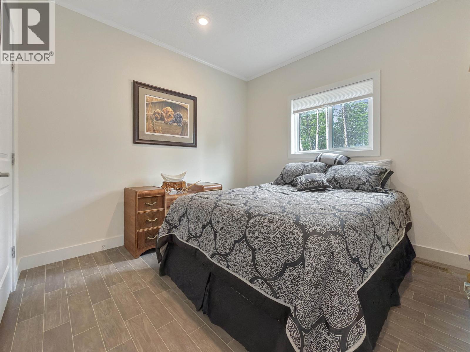 2645 MISTY CRESCENT