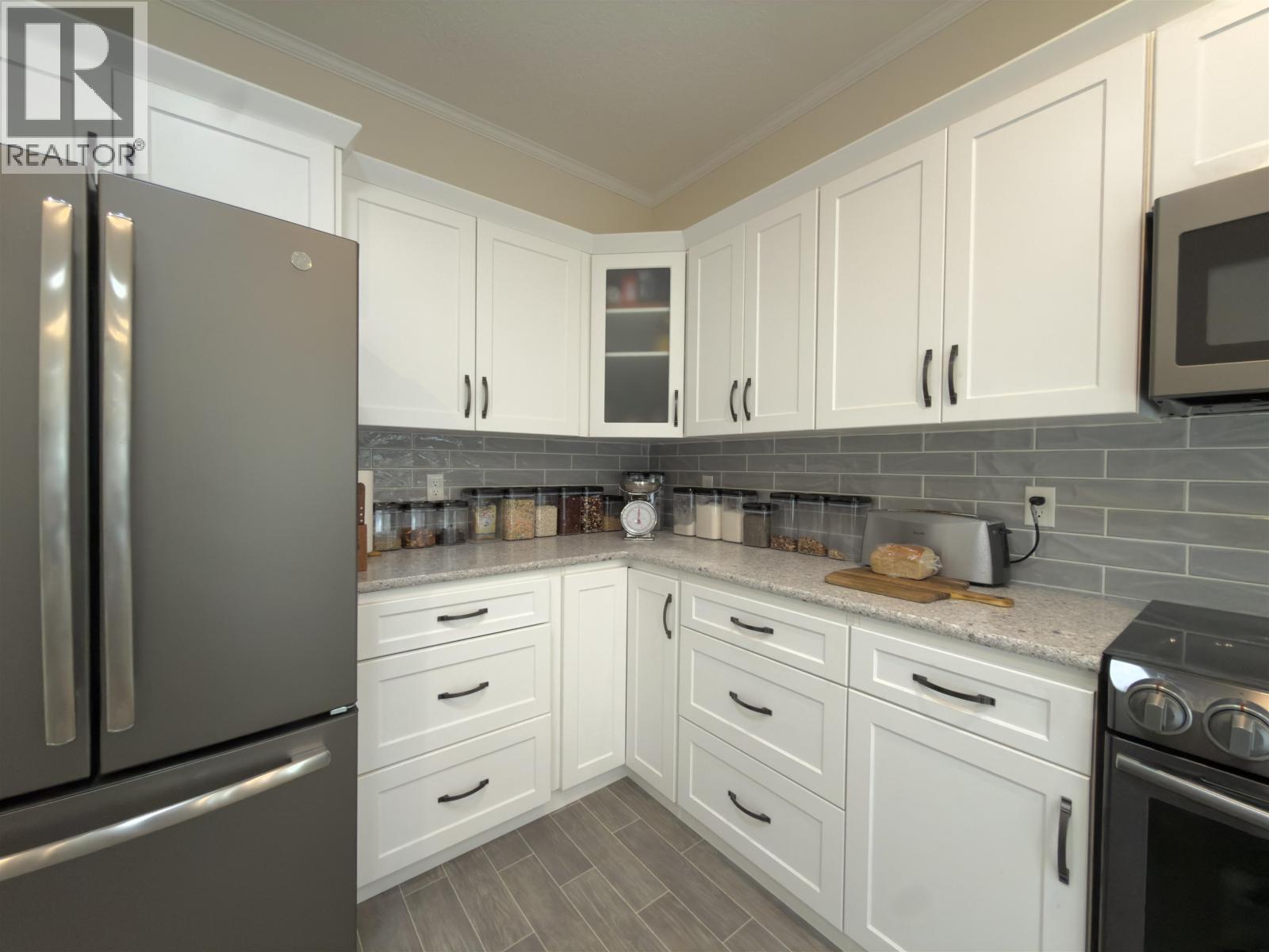 2645 MISTY CRESCENT