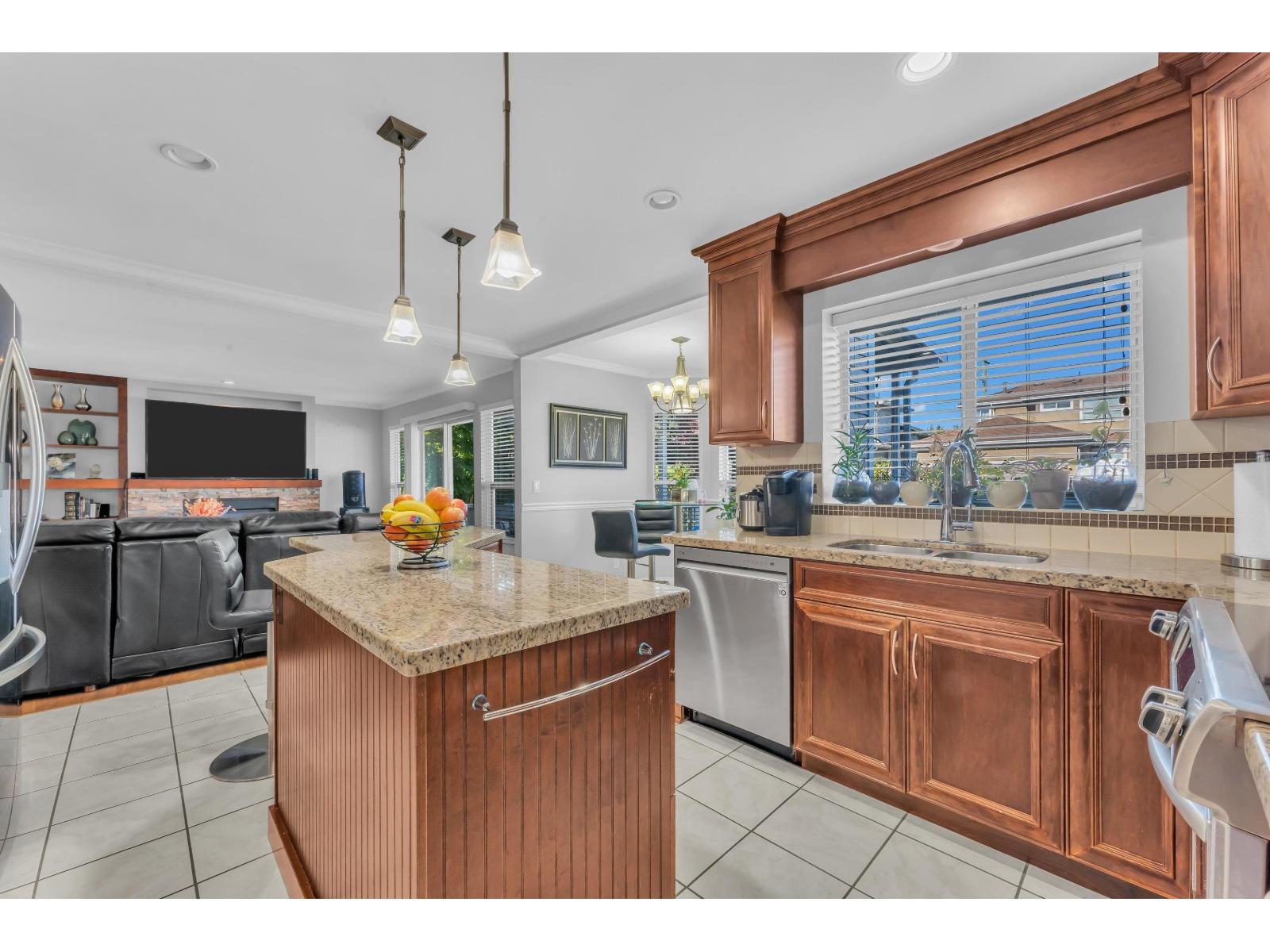 12231 63a Avenue, Surrey, British Columbia  V3X 3G6 - Photo 13 - R3178584