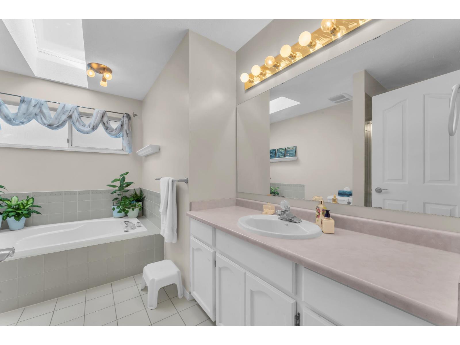 12231 63a Avenue, Surrey, British Columbia  V3X 3G6 - Photo 32 - R3178584