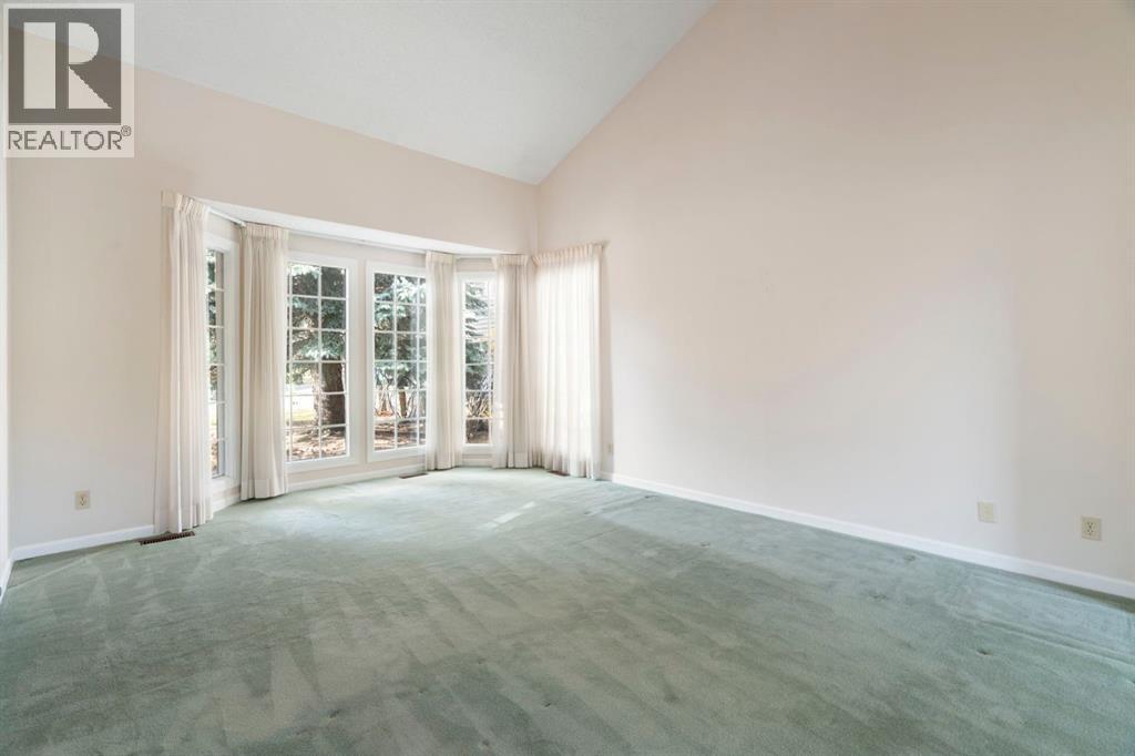 59 Stranraer Place SW, Calgary, Alberta T3H 1H5 - Photo 9 - A2354513