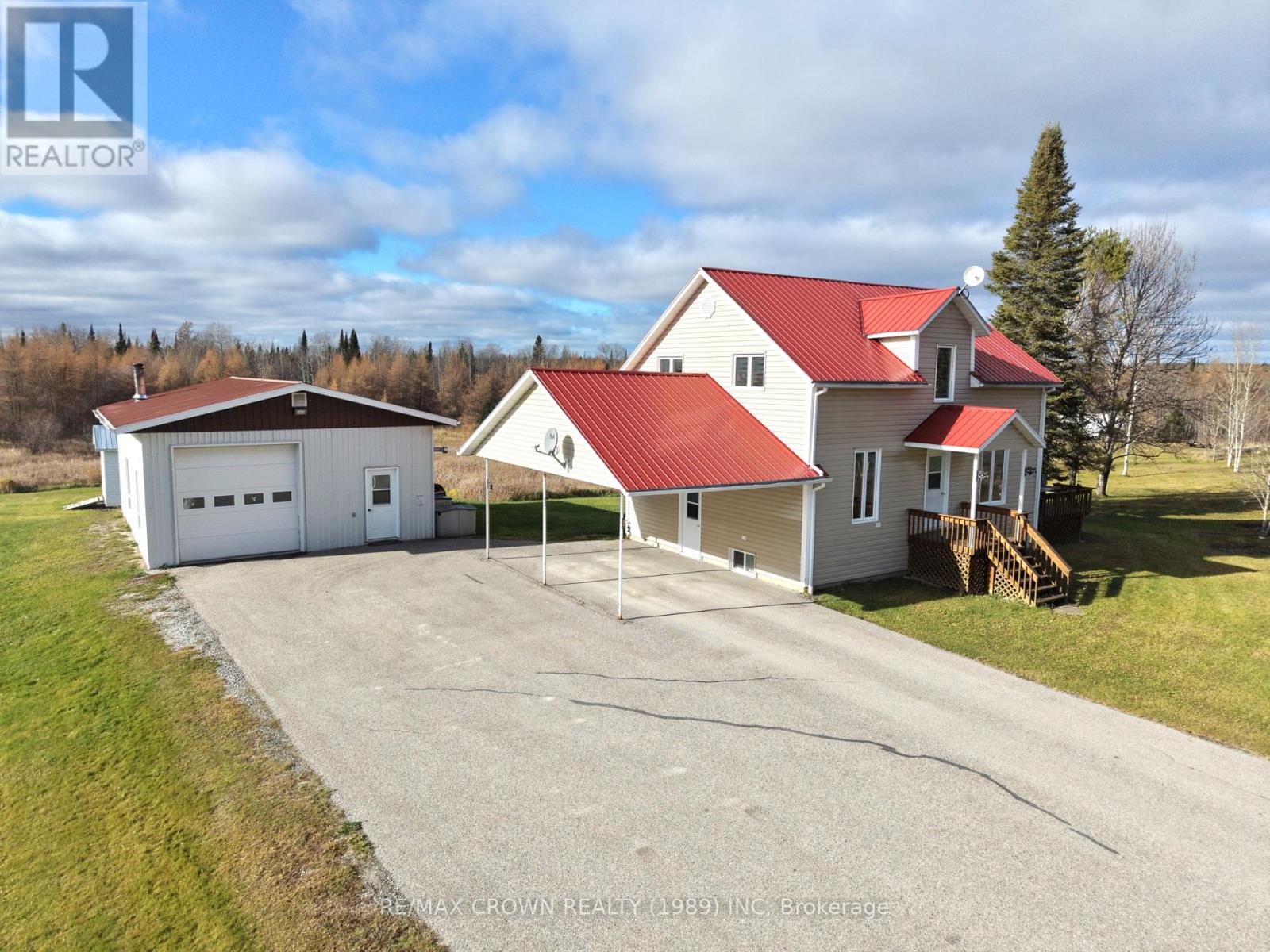 1271 Mitron Road, Cochrane Remote Area (Hallebourg), Ontario  P0L 1L0 - Photo 2 - T14119044