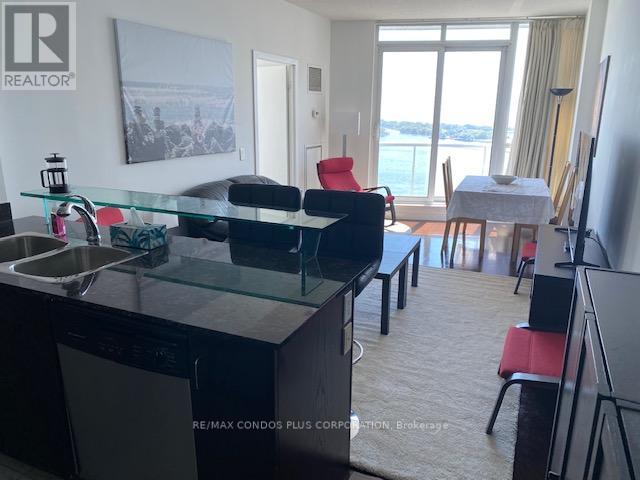 2408 - 218 Queens Quay W, Toronto, Ontario  M5J 2Y6 - Photo 3 - C14119036