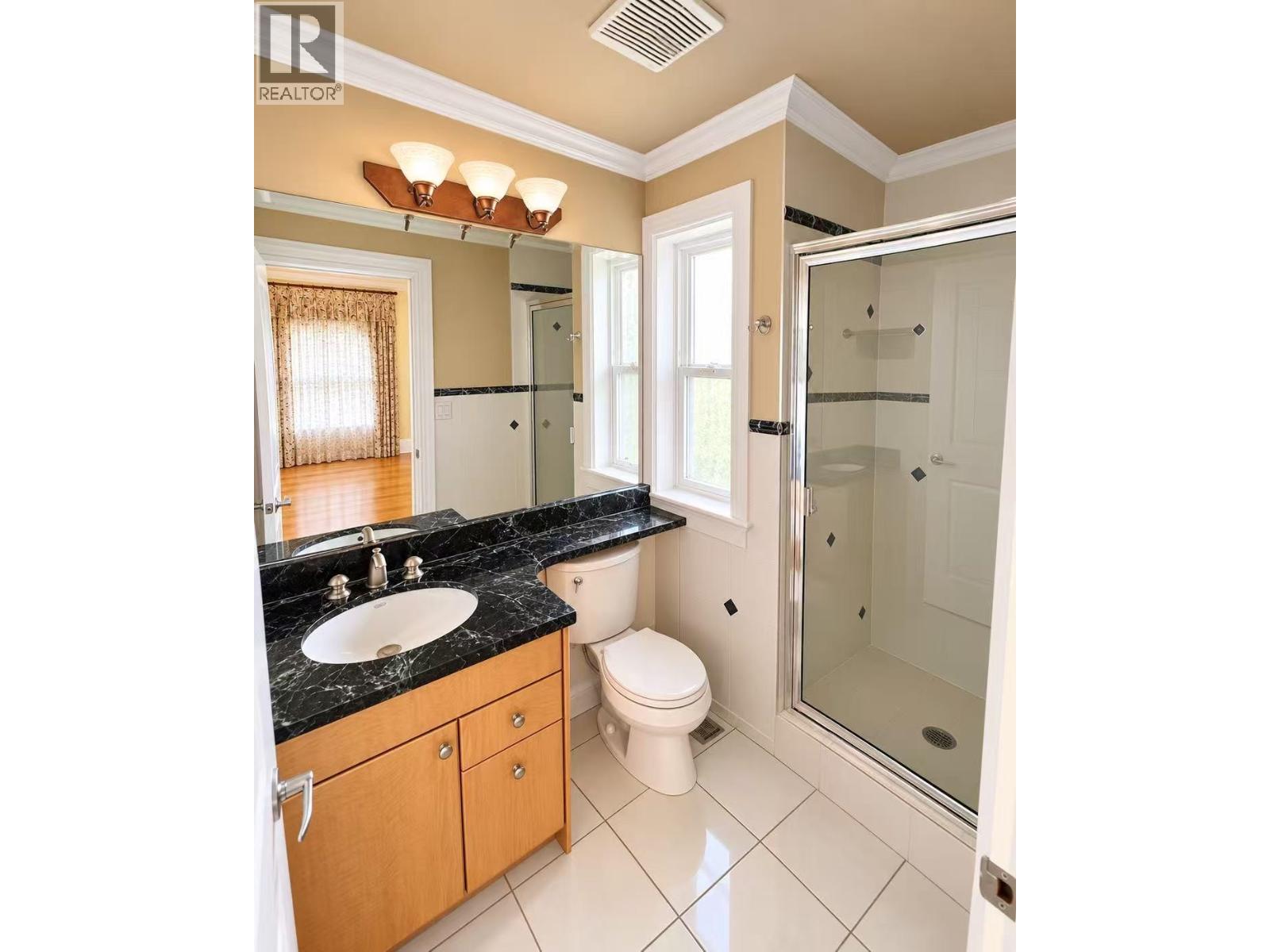 7070 Greenwood Street, Burnaby, British Columbia  V5A 1X8 - Photo 18 - R3174257